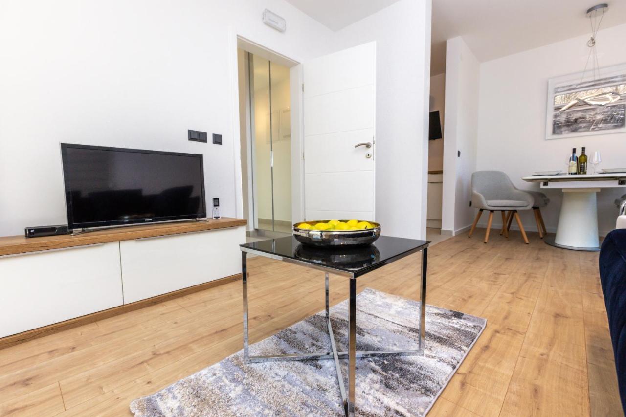 Luxury Apartments Mauro With Heated Pool Božava Exterior foto