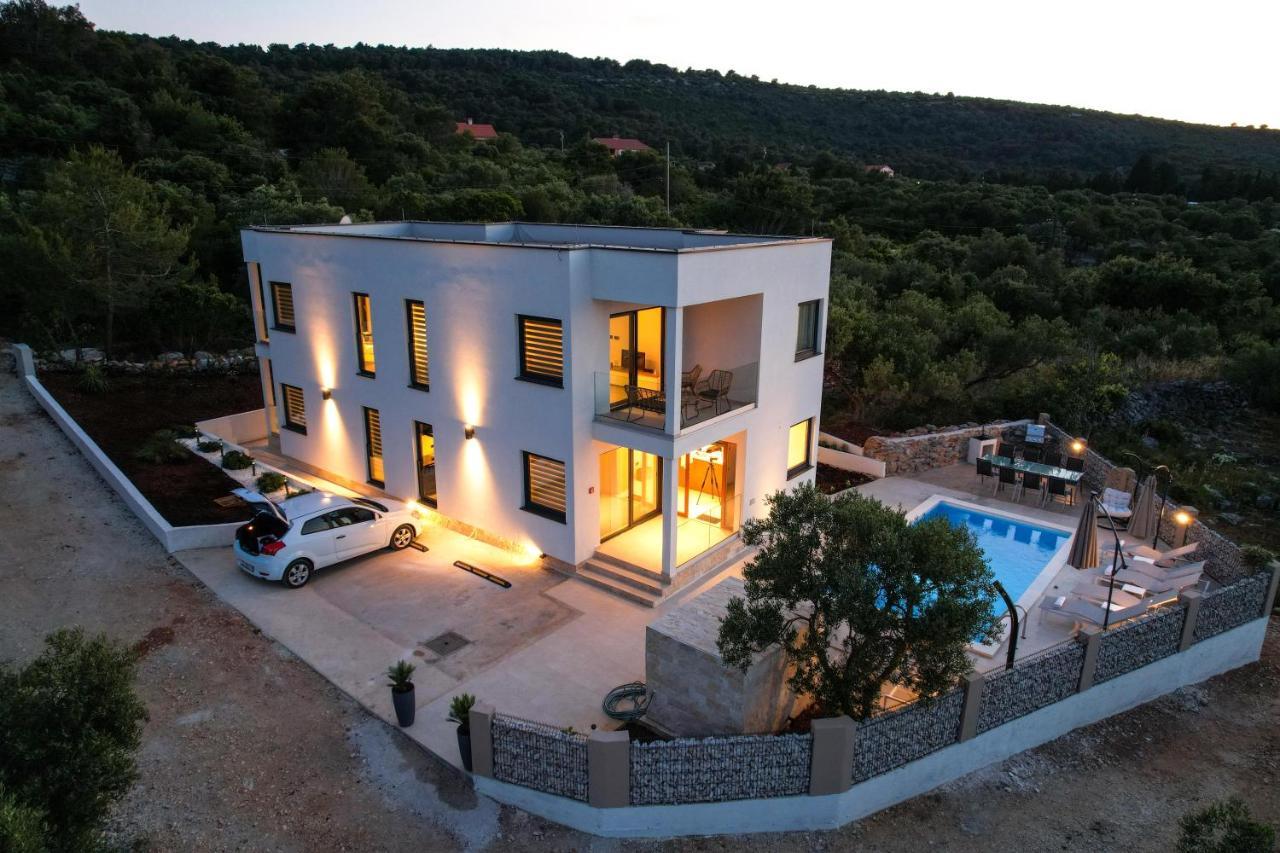 Luxury Apartments Mauro With Heated Pool Božava Exterior foto